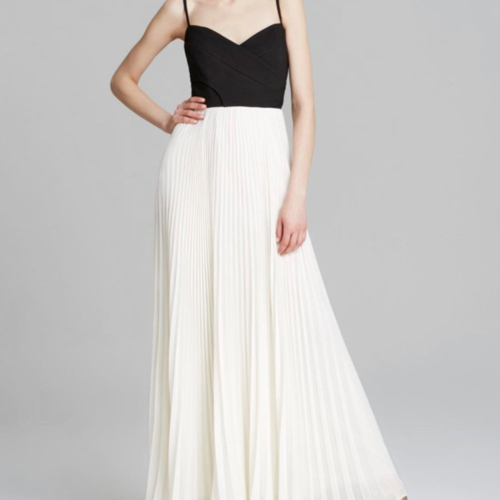 Laundry by Shelli Segal Maxi Dress